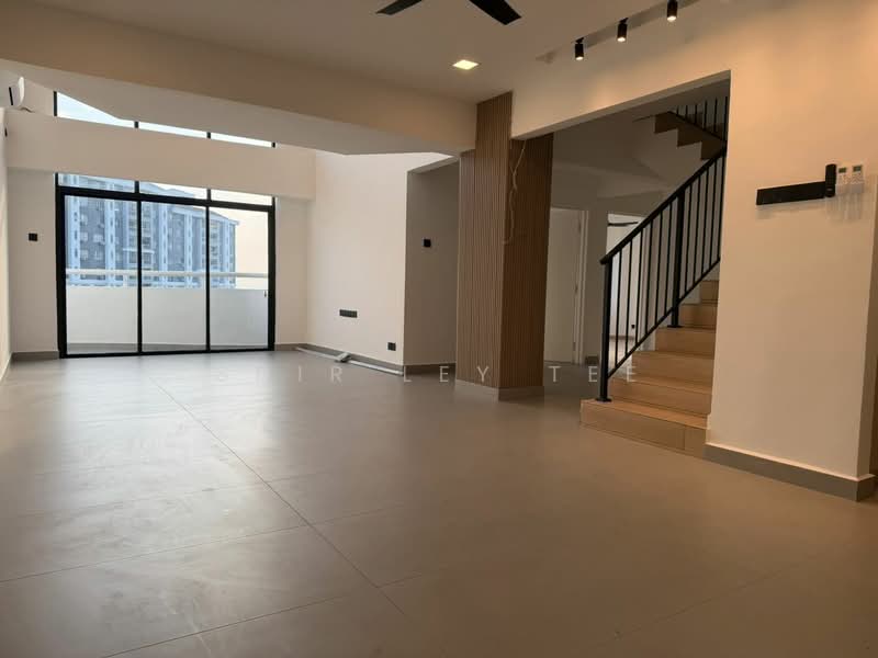 D'aman Crimson untuk Untuk Dijual - RM 880,000, Mac 2026 - Living Room - PropertyGuru.com.my