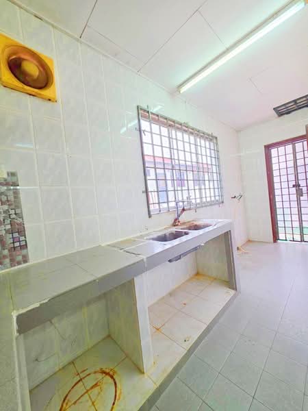 taman megah ria tamans megahs rias tamans megahs rias untuk Untuk Dijual - RM 478,000, Mac 2026 - Kitchen - PropertyGuru.com.my