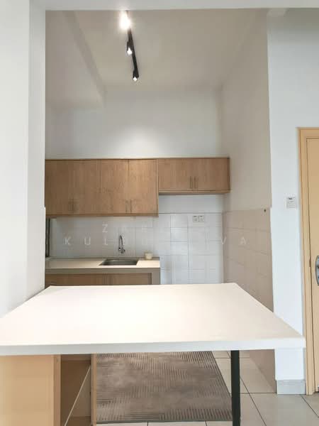 Service Residence for Sale at Serviced Residence @ Pelangi Damansara Sentral - Zarema Kulbuzheva - Kitchen - PropertyGuru.com.my