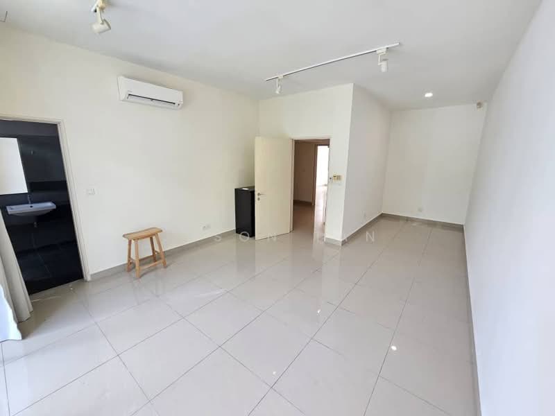 Kinrara Residence - 3 Storey Link House untuk Untuk Dijual - RM 1,180,000, Mac 2026 - Interior - PropertyGuru.com.my
