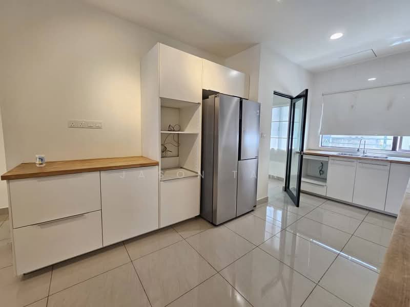 Kinrara Residence - 3 Storey Link House untuk Untuk Dijual - RM 1,180,000, Mac 2026 - Kitchen - PropertyGuru.com.my