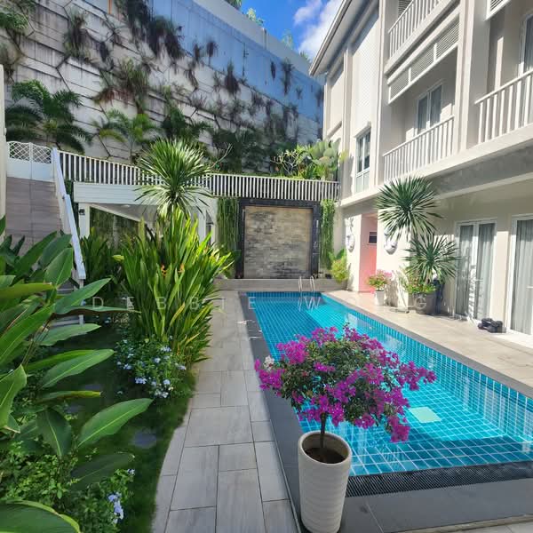 Semi-Detached House for Rent in Mont Kiara (Kuala Lumpur) - Debbie Wong - Exterior - PropertyGuru.com.my