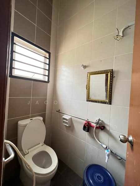 2-storey Terraced House for Sale in Nusantara Prima (Gelang Patah) - Jacob Chua - Bathroom - PropertyGuru.com.my