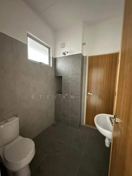 Rumah Teres 2 Tingkat untuk Dijual di Skudai (Johor) - Stefan Yu - Bathroom - PropertyGuru.com.my