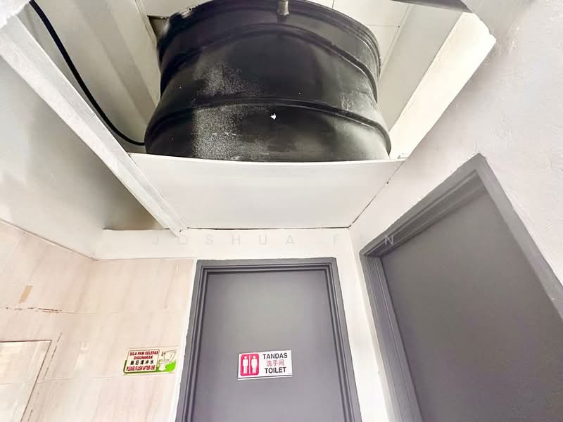 Shop for Rent in Taman Puncak Jalil (Seri Kembangan) - Joshua Fan - Bathroom - PropertyGuru.com.my