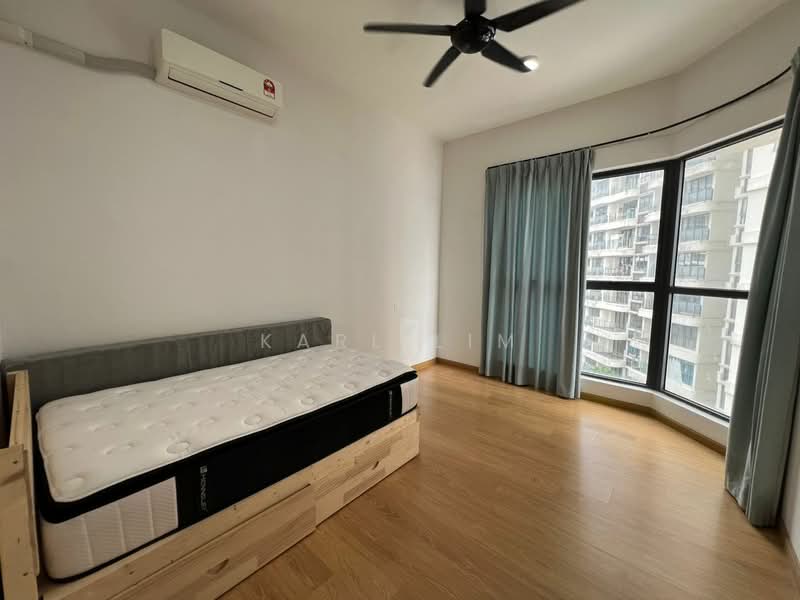 Condominium for Rent at Lovell @ Country Garden Danga Bay - Karl Lim - Bedroom - PropertyGuru.com.my
