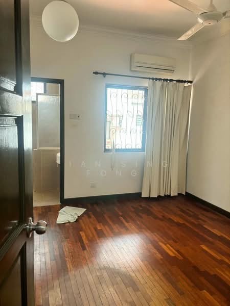 2.5-storey Terraced House for Sale in Bandar Puteri Puchong (Puchong) - Tian Sing Fong - Bedroom - PropertyGuru.com.my
