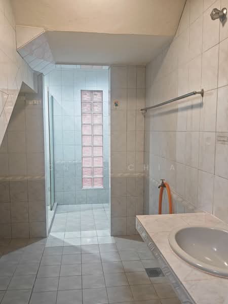 Ampang Terrace House untuk Untuk Disewa - RM 2,800 /bulan, Mac 2026 - Bathroom - PropertyGuru.com.my
