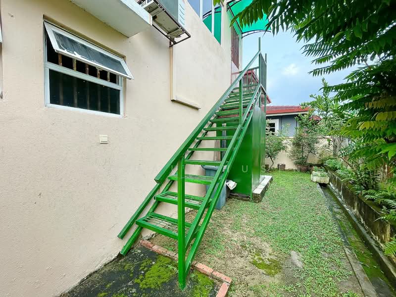 Bungalow for Sale in Bangi (Selangor) - Firdaus Husin - Exterior - PropertyGuru.com.my