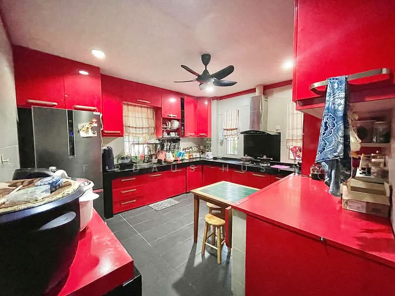 Bungalow for Sale in Bangi (Selangor) - Firdaus Husin - Kitchen - PropertyGuru.com.my
