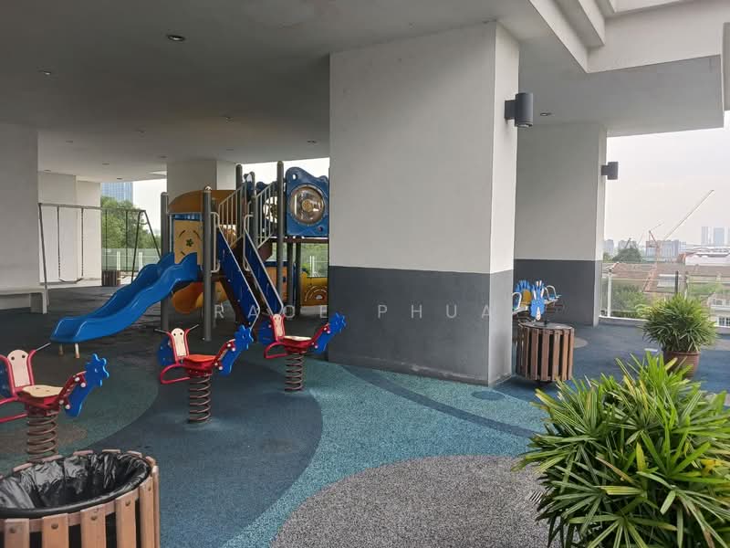 1-storey Terraced House for Sale in Kuchai Lama (Kuala Lumpur) - Race Phua - Exterior - PropertyGuru.com.my