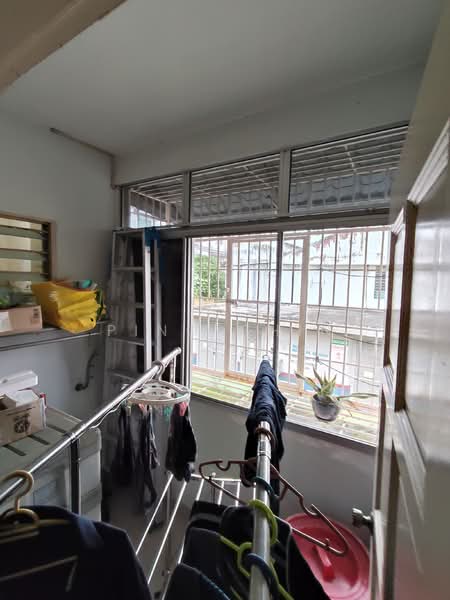 2-storey Terraced House for Sale in Jalan Klang Lama (Old Klang Road) (Kuala Lumpur) - Ping Chin - Balcony - PropertyGuru.com.my