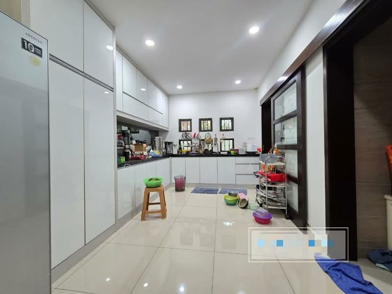 Semi-Detached House for Sale in Klang (Selangor) - Louis Chan - Kitchen - PropertyGuru.com.my