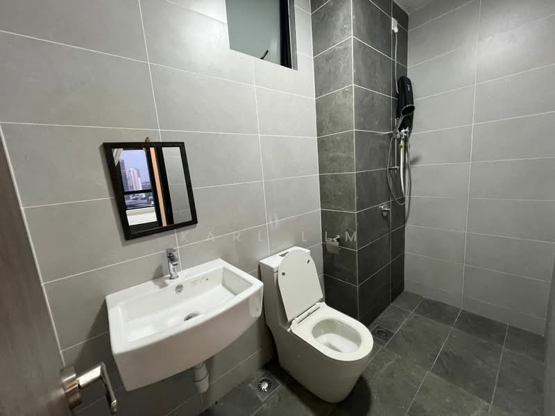 Twin Tower Residence untuk Untuk Disewa - RM 3,400 /bulan, Mac 2026 - Bathroom - PropertyGuru.com.my