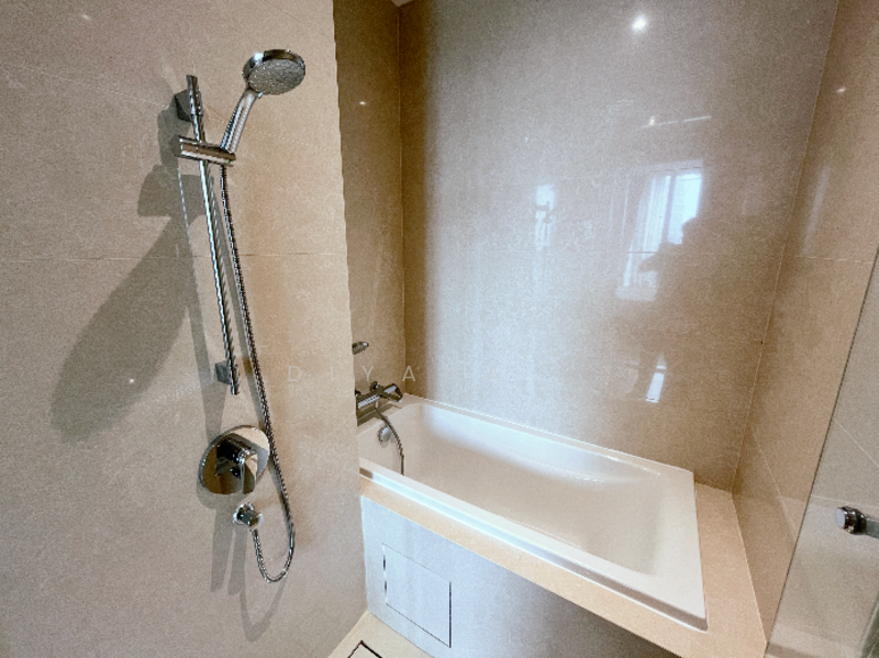 Service Residence for Rent at Pavilion Ceylon Hill - Diyana . - Bathroom - PropertyGuru.com.my