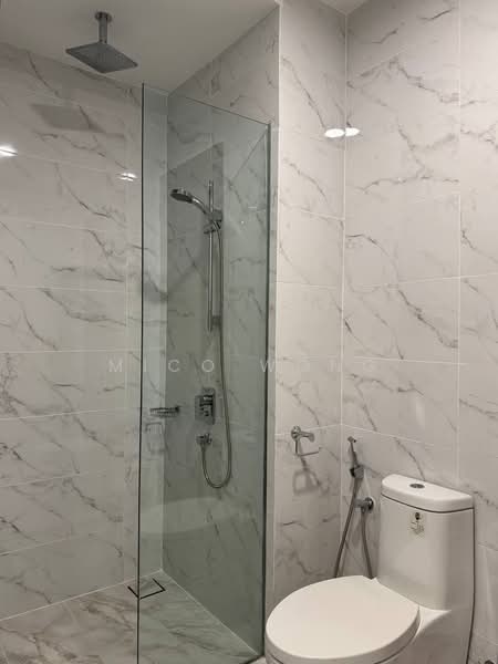 Service Residence for Rent at Met 1 Residences - Mico Wong - Bathroom - PropertyGuru.com.my