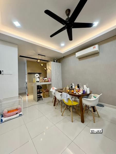 2-storey Terraced House for Sale in Bandar Bukit Raja (Klang) - Daniel Kok - Living Room - PropertyGuru.com.my
