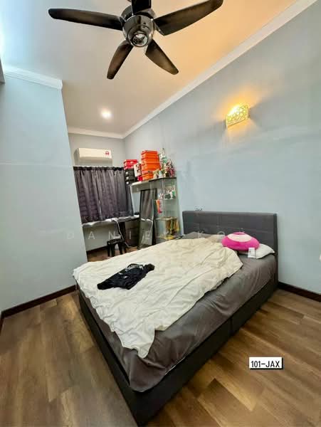 2-storey Terraced House for Sale in Bandar Bukit Raja (Klang) - Daniel Kok - Bedroom - PropertyGuru.com.my