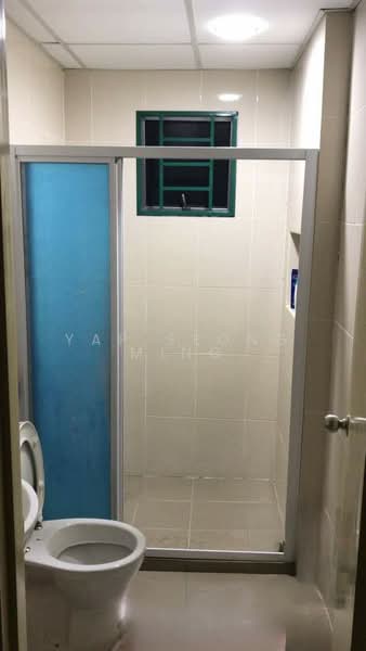 Service Residence for Sale at OUG Parklane - Yap Seong Ming - Bathroom - PropertyGuru.com.my