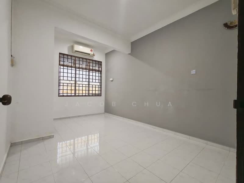 2-storey Terraced House for Sale in Taman Universiti (Skudai) - Jacob Chua - Interior - PropertyGuru.com.my