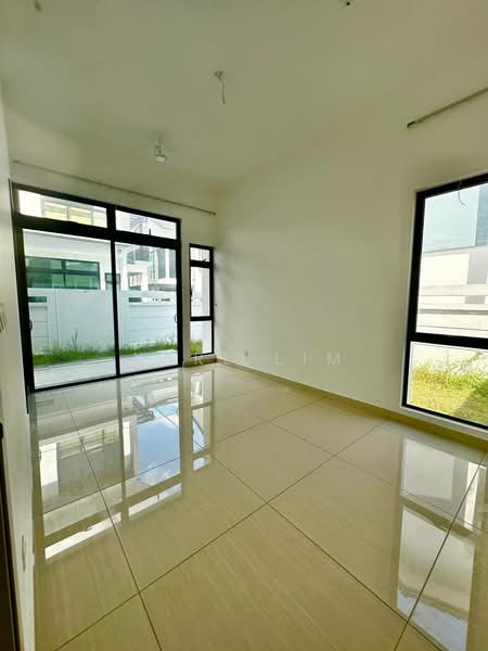Semi-Detached House for Rent in Johor Bahru (Johor) - Karl Lim - Living Room - PropertyGuru.com.my