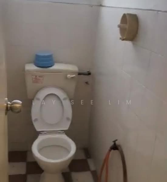 Shop / Office for Rent in Kepong (Kuala Lumpur) - Jessica Lim - Bathroom - PropertyGuru.com.my