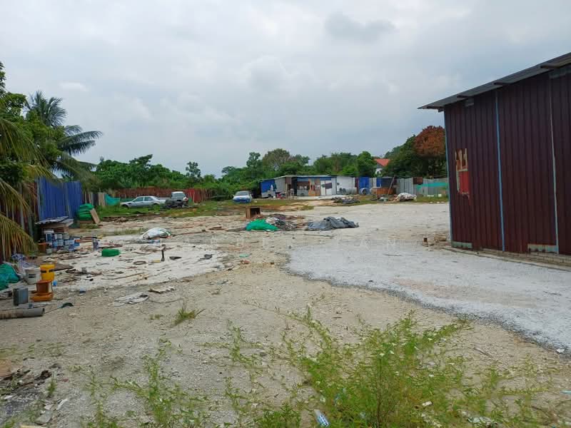 Agricultural Land for Rent in Kampung Paya Jaras Hilir (Sungai Buloh) - Tabber Tan - Exterior - PropertyGuru.com.my