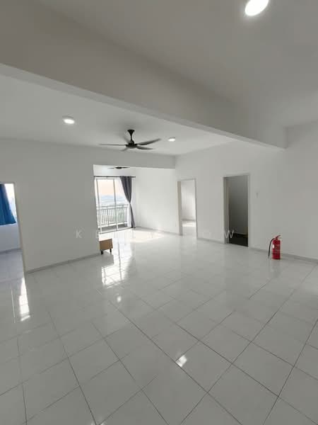 Pangsapuri D'Ruby untuk Untuk Disewa - RM 1,680 /bulan, Mac 2026 - Living Room - PropertyGuru.com.my