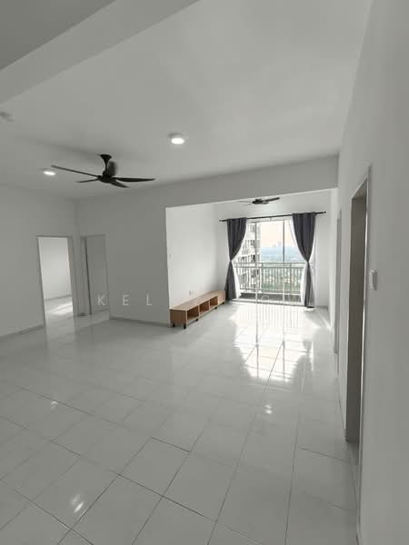Pangsapuri D'Ruby untuk Untuk Disewa - RM 1,680 /bulan, Mac 2026 - Living Room - PropertyGuru.com.my
