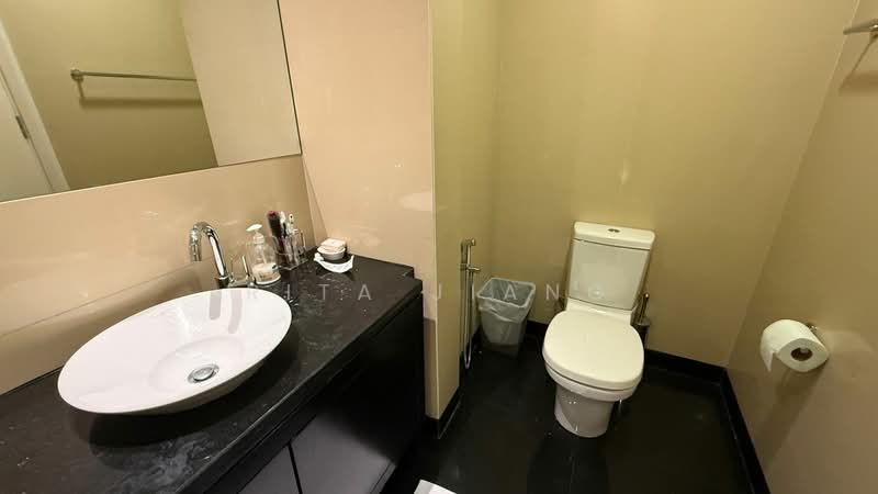 Service Residence for Sale at St Mary Residences - Rita Jiang - Bathroom - PropertyGuru.com.my