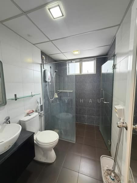 M'tiara untuk Untuk Disewa - RM 2,200 /bulan, Mac 2026 - Bathroom - PropertyGuru.com.my