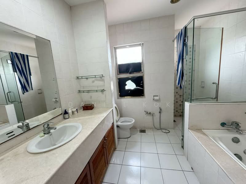 Semi-Detached House for Sale in Ambang Botanic (Klang) - Daniel Kok - Bathroom - PropertyGuru.com.my