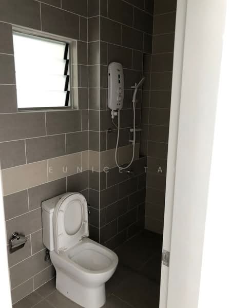 Tropicana Heights untuk Untuk Disewa - RM 3,000 /bulan, Mac 2026 - Bathroom - PropertyGuru.com.my