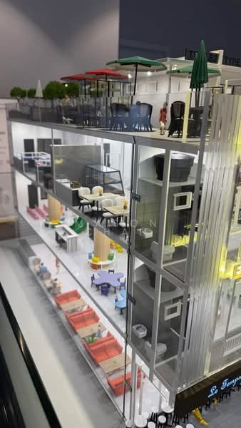 Shop for Sale in Senai (Johor) - Mason Chan - Interior - PropertyGuru.com.my