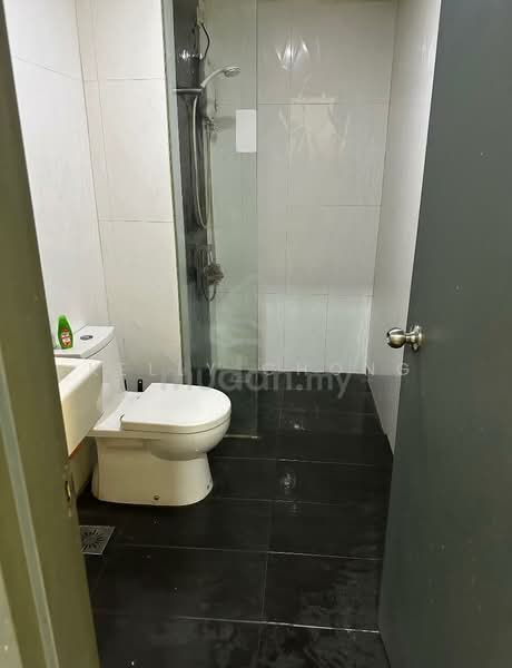 Service Residence for Sale at Menara Suria (V12) - Kelly Chong - Bathroom - PropertyGuru.com.my