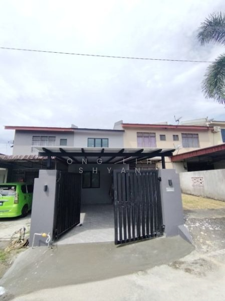 2-storey Terraced House for Sale in Taman Mawar (Kulai) - Ong Lih Shyan - Exterior - PropertyGuru.com.my