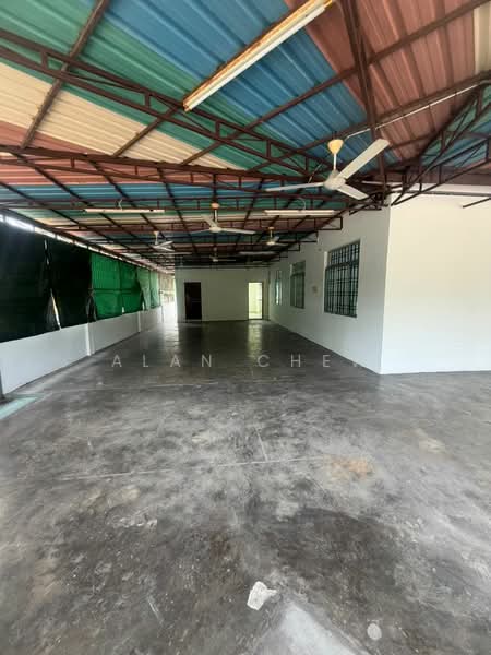 1-storey Terraced House for Sale in Taman Bestari Indah (Ulu Tiram) - Alan Chew - Interior - PropertyGuru.com.my