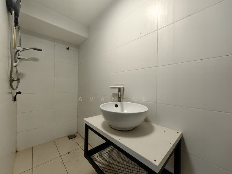 SOHO @ Empire City untuk Untuk Disewa - RM 1,200 /bulan, Mac 2026 - Bathroom - PropertyGuru.com.my