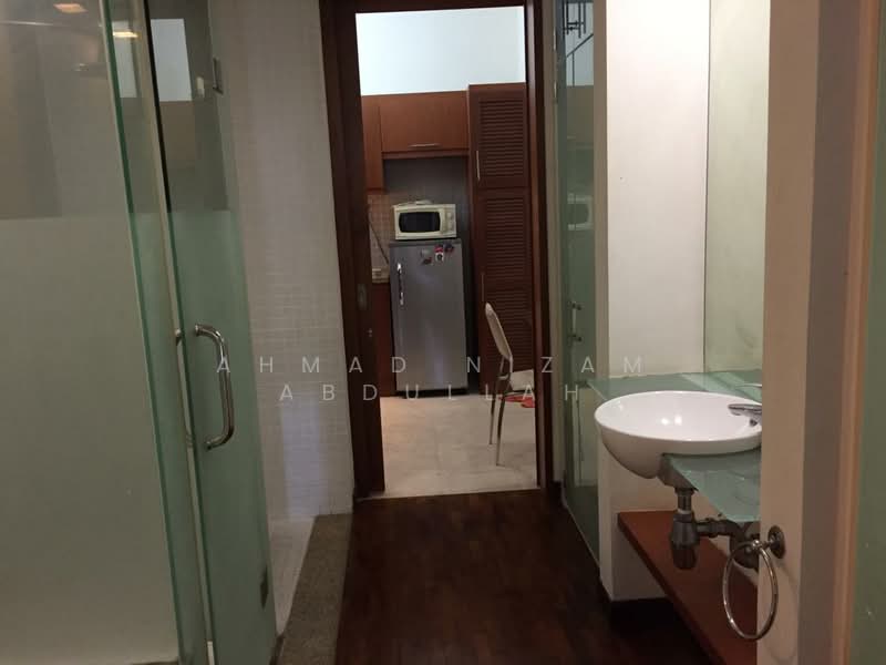 10 Semantan Suites untuk Untuk Disewa - RM 1,700 /bulan, Mac 2026 - Kitchen - PropertyGuru.com.my