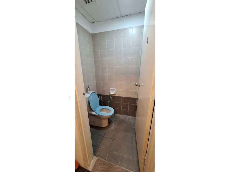 Office for Rent in Bandar Damansara Perdana (Damansara Perdana) - Kerry Tam - Bathroom - PropertyGuru.com.my