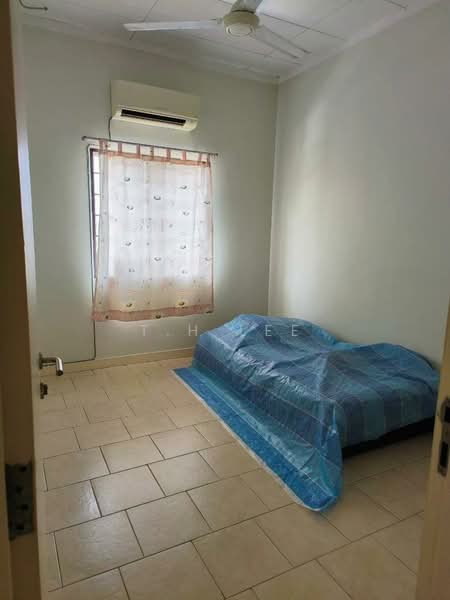 Meranti Terrace untuk Untuk Disewa - RM 1,500 /bulan, Mac 2026 - Bedroom - PropertyGuru.com.my