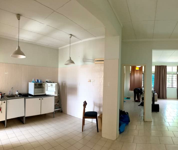 Meranti Terrace untuk Untuk Disewa - RM 1,500 /bulan, Mac 2026 - Kitchen - PropertyGuru.com.my