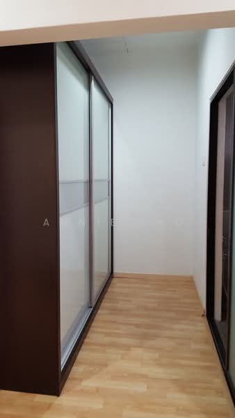 Nadira 3 @ Bandar Bukit Raja untuk Untuk Dijual - RM 730,000, Mac 2026 - Corridor - PropertyGuru.com.my