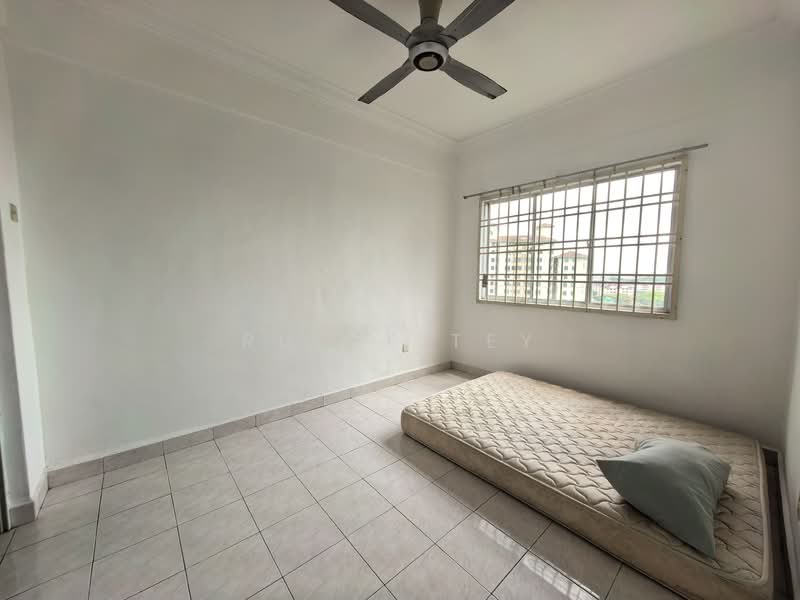 Apartment for Rent at Bayu Puteri 2 - Ruice Tey - Bedroom - PropertyGuru.com.my