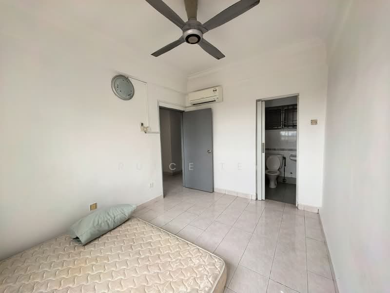 Apartment for Rent at Bayu Puteri 2 - Ruice Tey - Bedroom - PropertyGuru.com.my