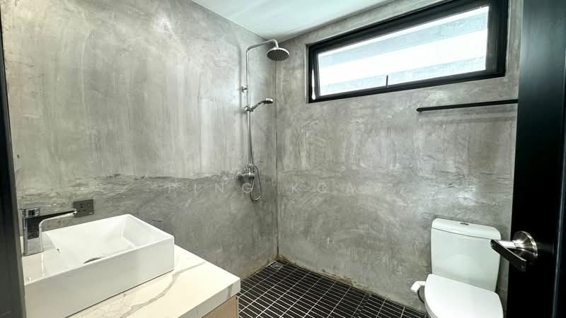 Semi-Detached House for Sale in Taman Chee Seng (Tanjung Bungah) - Ping Koay - Bathroom - PropertyGuru.com.my