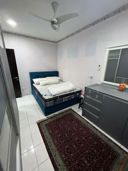 1-storey Terraced House for Sale in Taman Bukit Cheras (Cheras) - Mohd Aizat Saiful Bahri - Bedroom - PropertyGuru.com.my