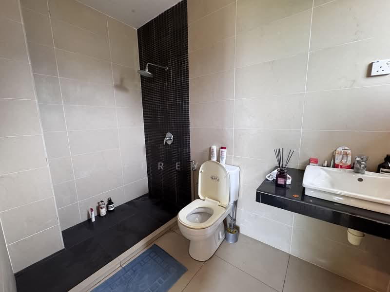 Bukit Suria Garden Village untuk Untuk Dijual - RM 3,500,000, Mac 2026 - Bathroom - PropertyGuru.com.my