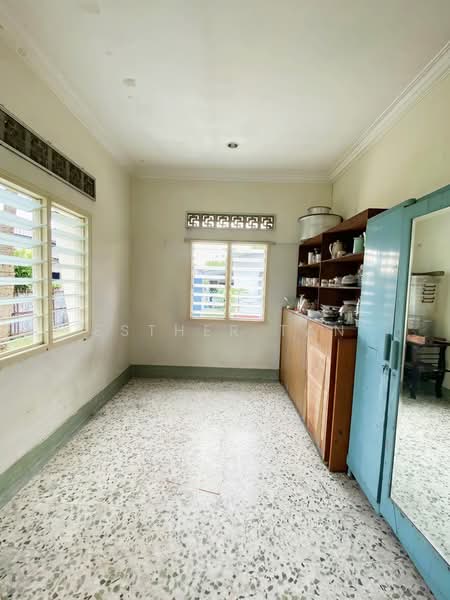 Commercial Bungalow for Rent in Seksyen 8 (Petaling Jaya) - Esther Tan - Interior - PropertyGuru.com.my