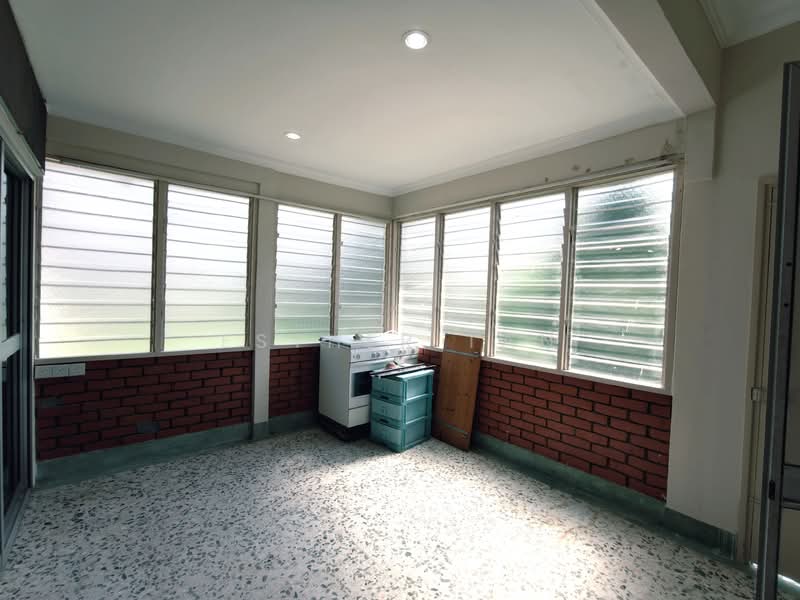 Commercial Bungalow for Rent in Seksyen 8 (Petaling Jaya) - Esther Tan - Kitchen - PropertyGuru.com.my